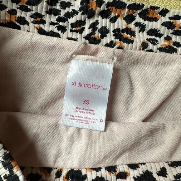 Xhilaration Two Piece Bikini, top M (fits 34A/B), bottom XS (fits size 0/2) - Picture 3 of 6